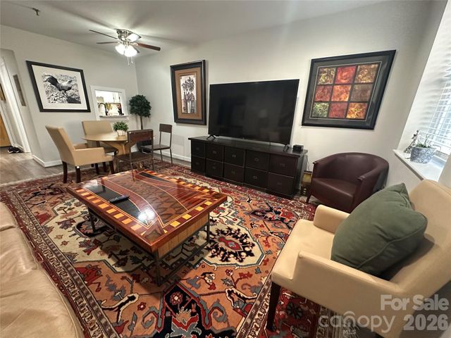 315 Spruce Street N 301, Winston Salem, NC 27101