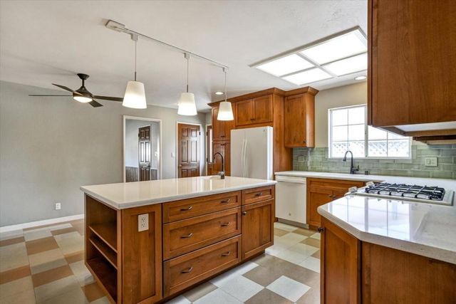 784 Sherman Oaks Drive, San Jose, CA 95128