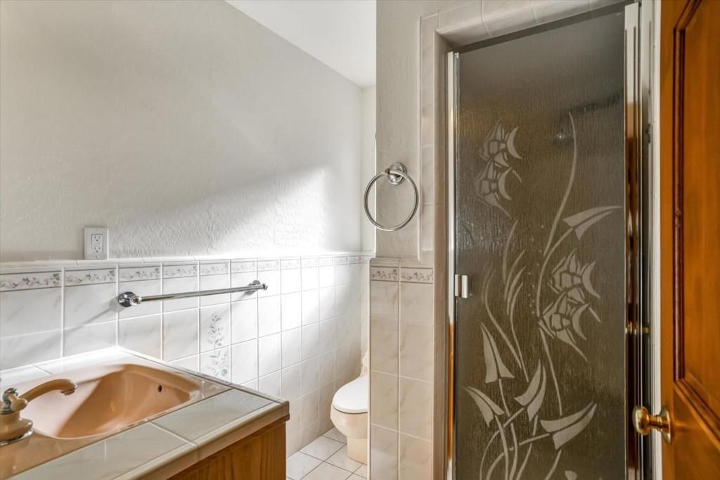 Image 22 of property listing at 784 Sherman Oaks Drive, San Jose, CA 95128