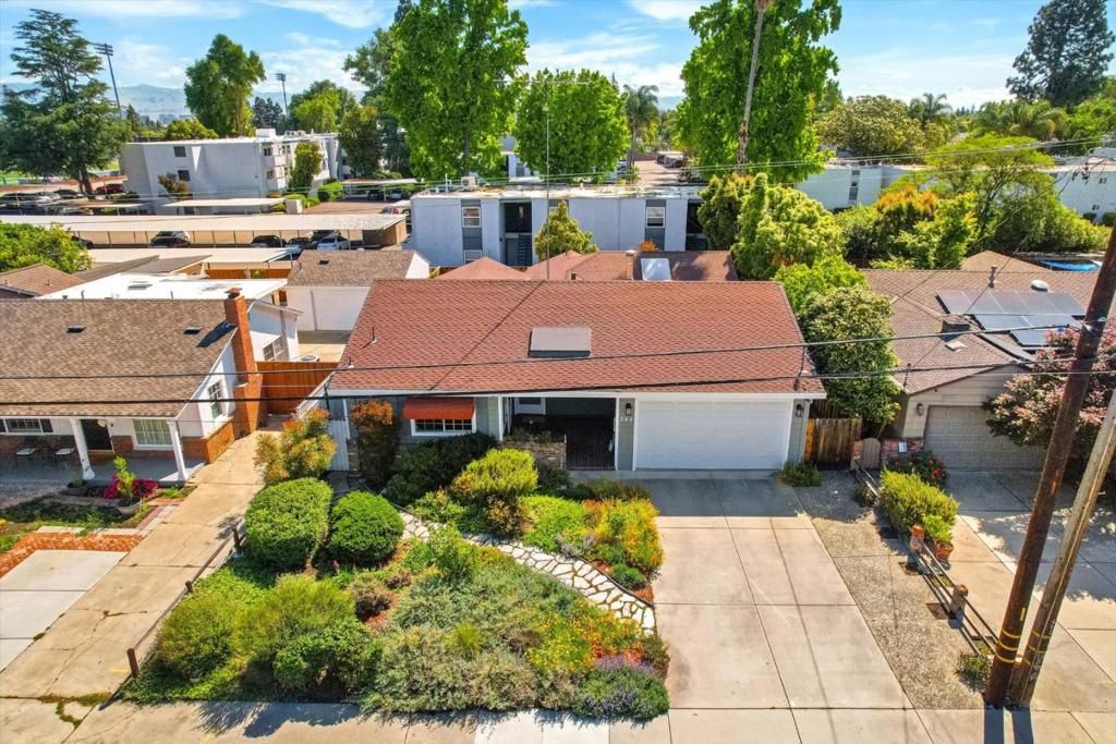 Image 30 of property listing at 784 Sherman Oaks Drive, San Jose, CA 95128