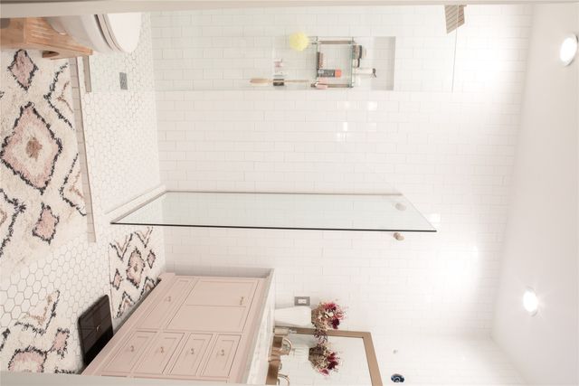 2022 Glenco Terrace, Fort Worth, TX 76110