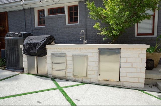 2022 Glenco Terrace, Fort Worth, TX 76110