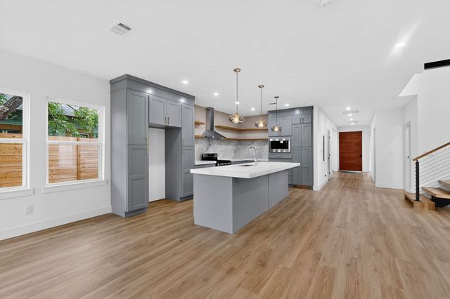 514 S Marlborough Avenue, Dallas, TX 75208