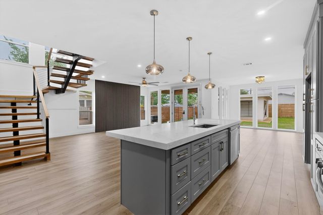 514 S Marlborough Avenue, Dallas, TX 75208