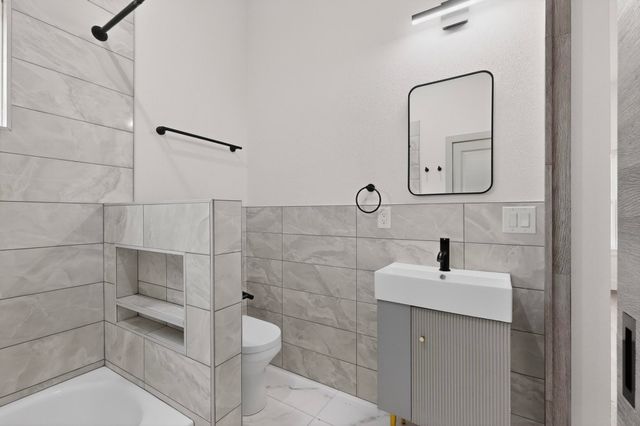 514 S Marlborough Avenue, Dallas, TX 75208