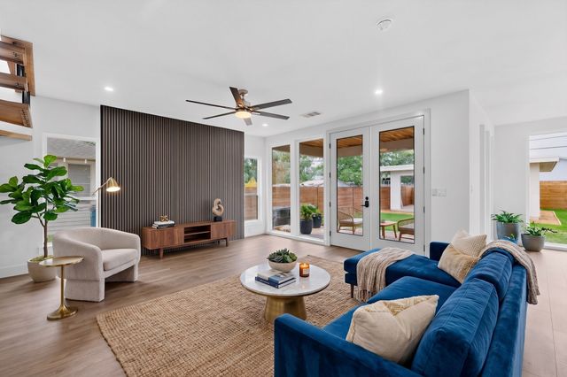 514 S Marlborough Avenue, Dallas, TX 75208