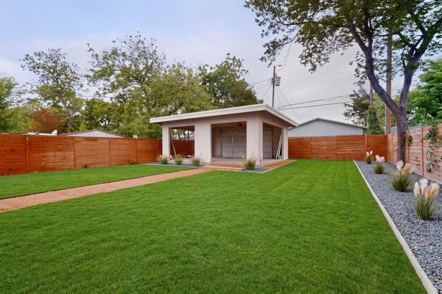 514 S Marlborough Avenue, Dallas, TX 75208