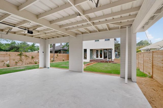 514 S Marlborough Avenue, Dallas, TX 75208