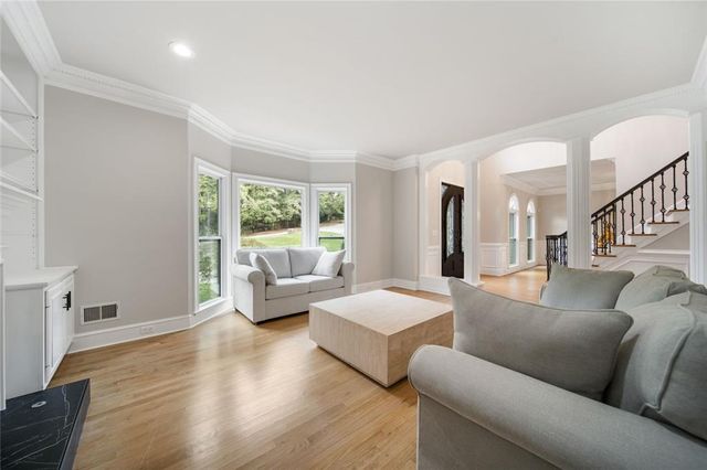 2960 Coles Way, Sandy Springs, GA 30350