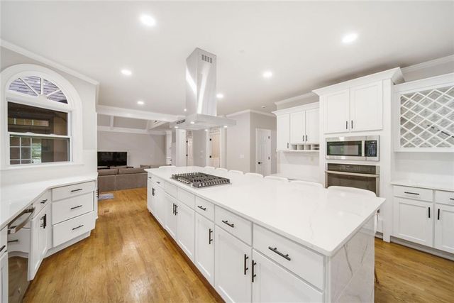 2960 Coles Way, Sandy Springs, GA 30350