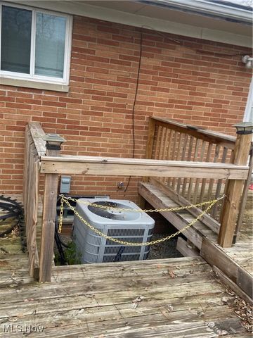 16307 Highview Drive, Cleveland, OH 44128