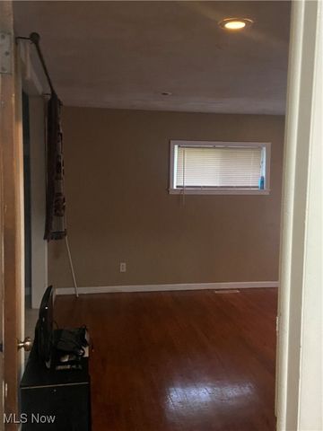 16307 Highview Drive, Cleveland, OH 44128