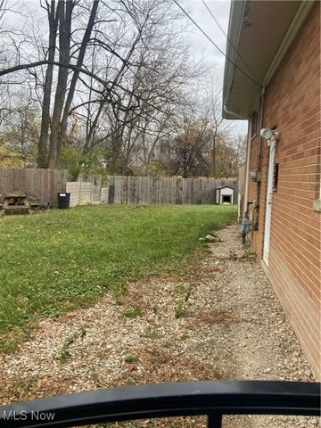 16307 Highview Drive, Cleveland, OH 44128