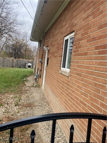 16307 Highview Drive, Cleveland, OH 44128