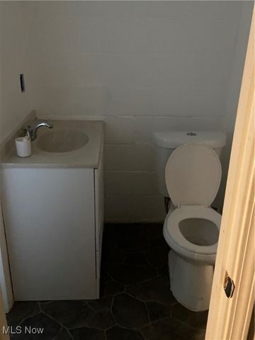 16307 Highview Drive, Cleveland, OH 44128