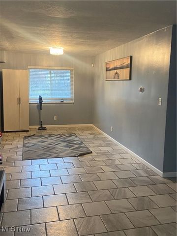 16307 Highview Drive, Cleveland, OH 44128