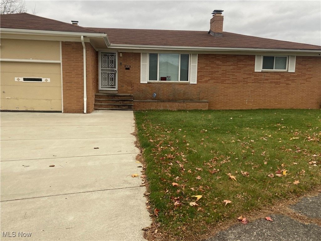 16307 Highview Drive, Cleveland, OH 44128