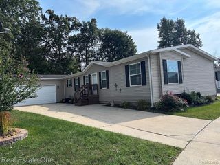 3855 Emerald Park Drive, Highland Charter Township, MI 48380