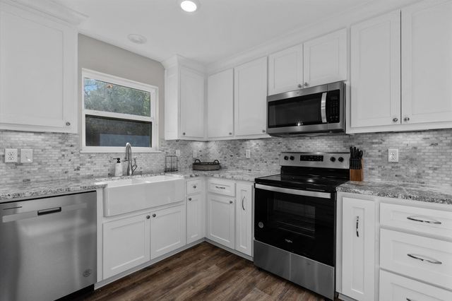 408 E Grand Ave, Longview, TX 75604