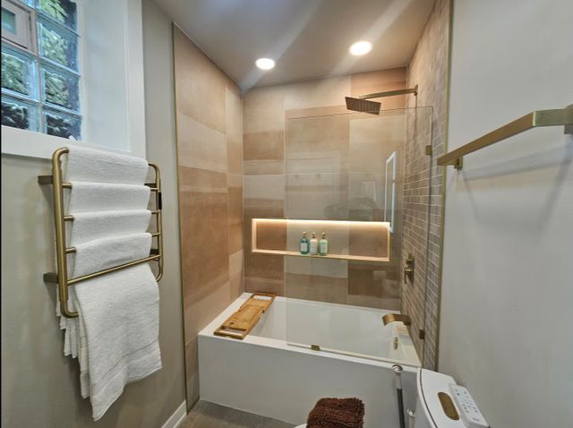 1050 W Dakin Street G2, Chicago, IL 60613