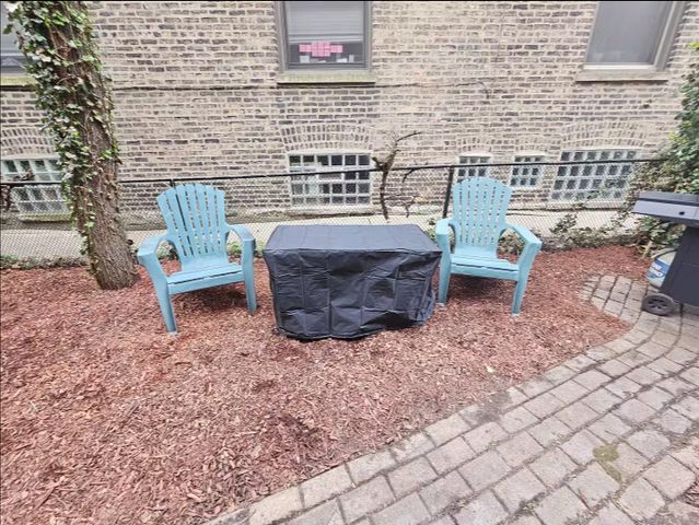 1050 W Dakin Street G2, Chicago, IL 60613