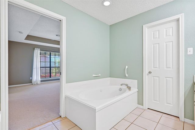 403 Live Oak Lane, Friendswood, TX 77546