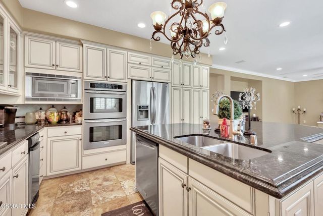 645 Corte Estrella, Camarillo, CA 93010