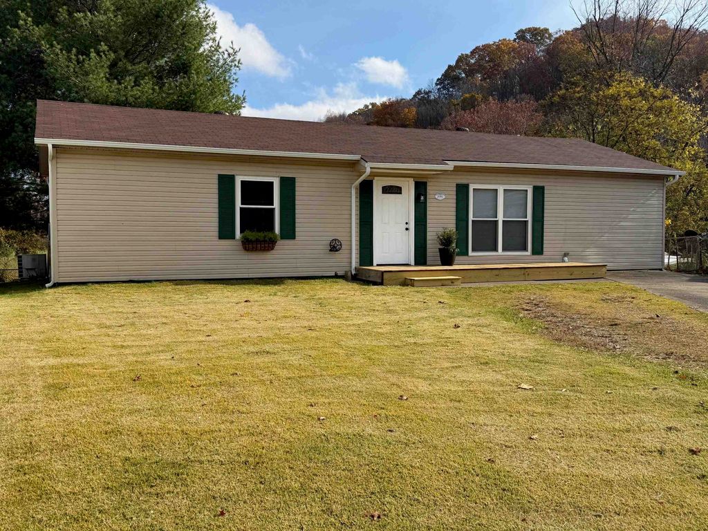 1051 Mount Vernon Circle, Barboursville, WV 25504