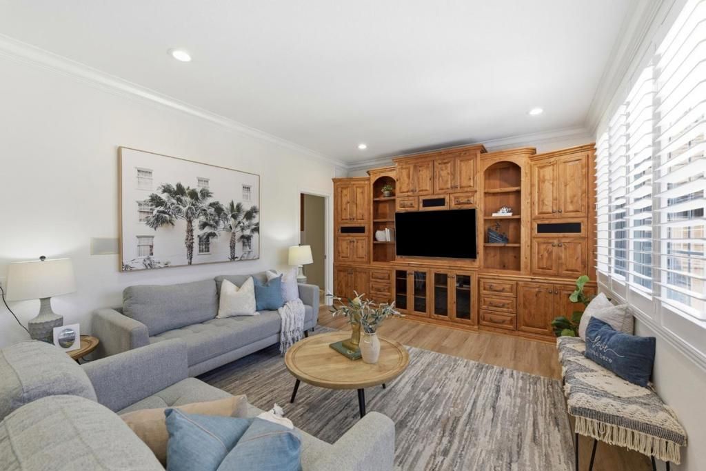 Image 15 of property listing at 2168 Coastland Avenue, San Jose, CA 95125