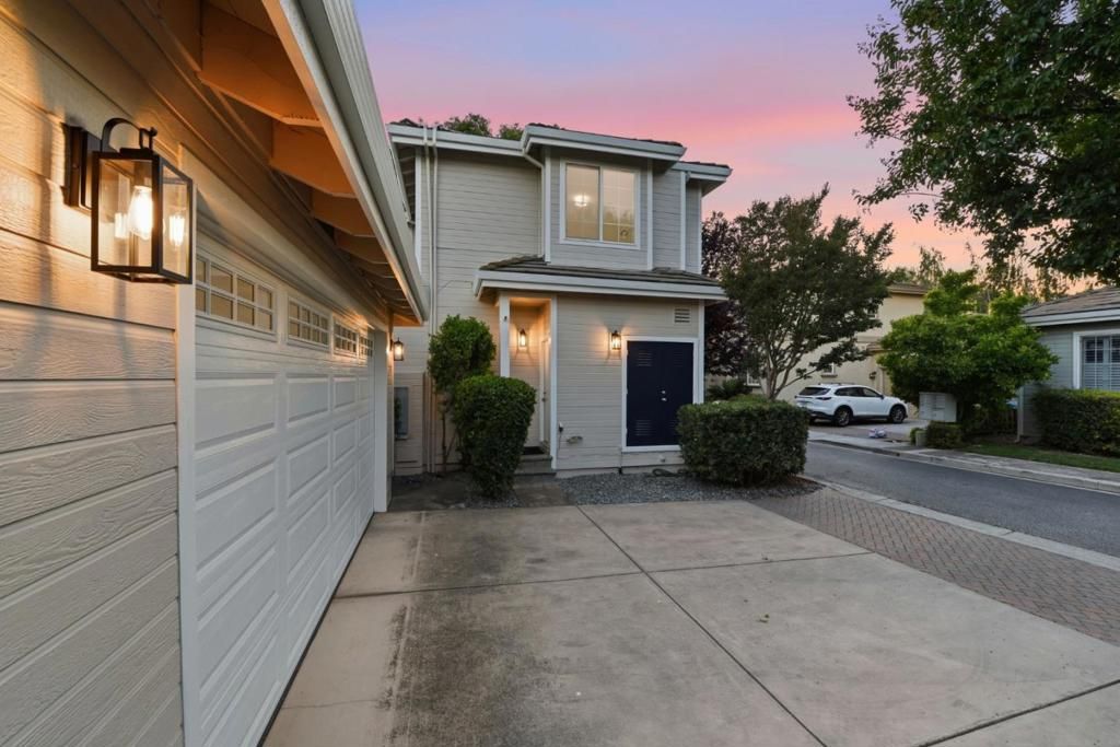 Image 51 of property listing at 2168 Coastland Avenue, San Jose, CA 95125