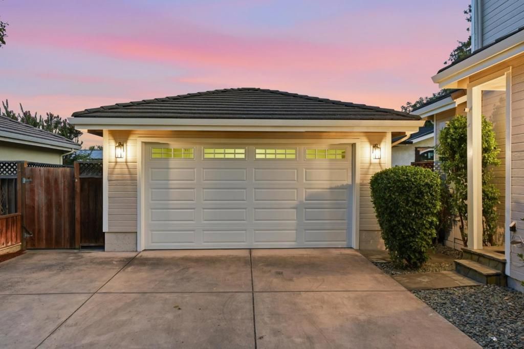 Image 60 of property listing at 2168 Coastland Avenue, San Jose, CA 95125