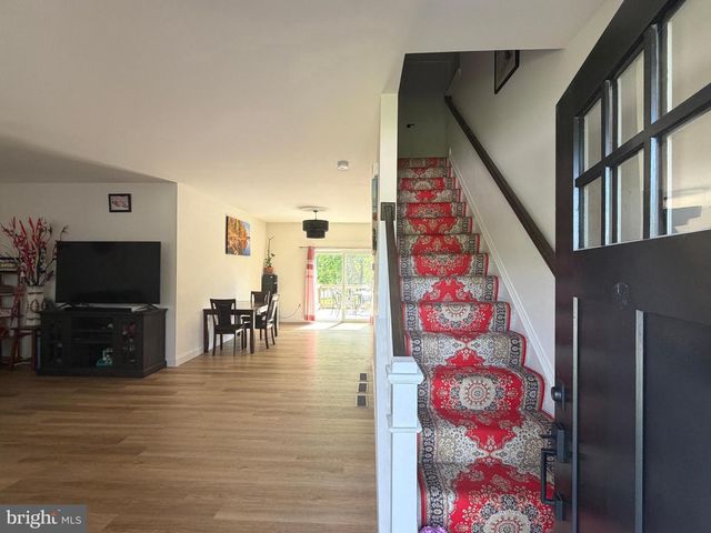 160 PAYNE DR, Mount Wolf, PA 17347