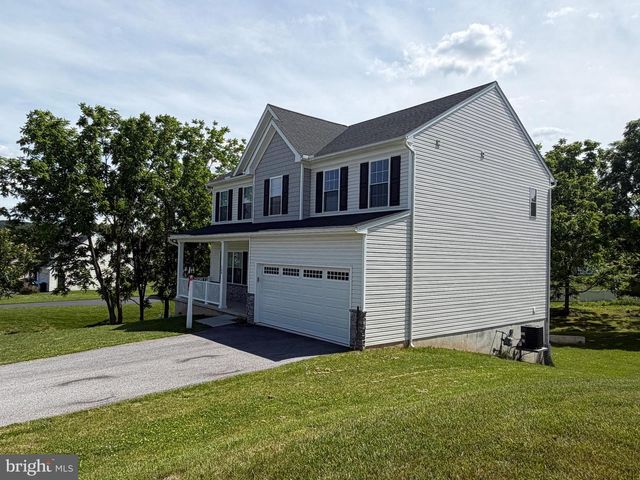160 PAYNE DR, Mount Wolf, PA 17347