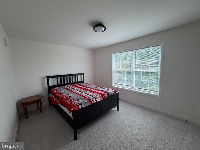 160 PAYNE DR, Mount Wolf, PA 17347