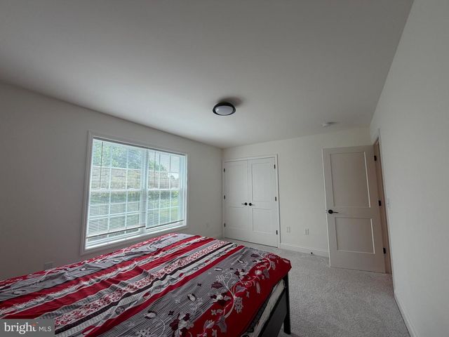 160 PAYNE DR, Mount Wolf, PA 17347
