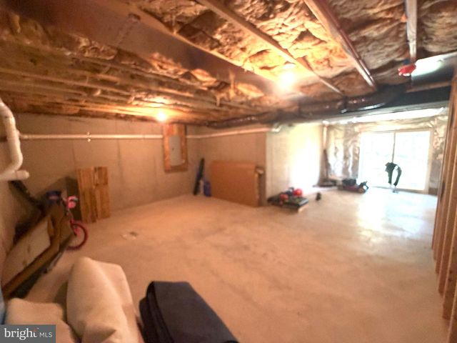 160 PAYNE DR, Mount Wolf, PA 17347