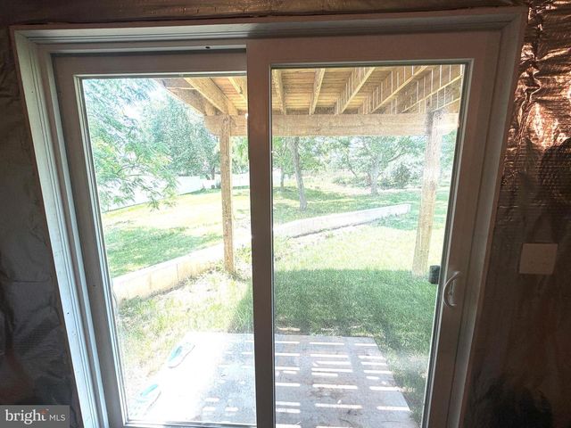 160 PAYNE DR, Mount Wolf, PA 17347