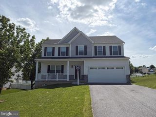 160 PAYNE DR, Mount Wolf, PA 17347