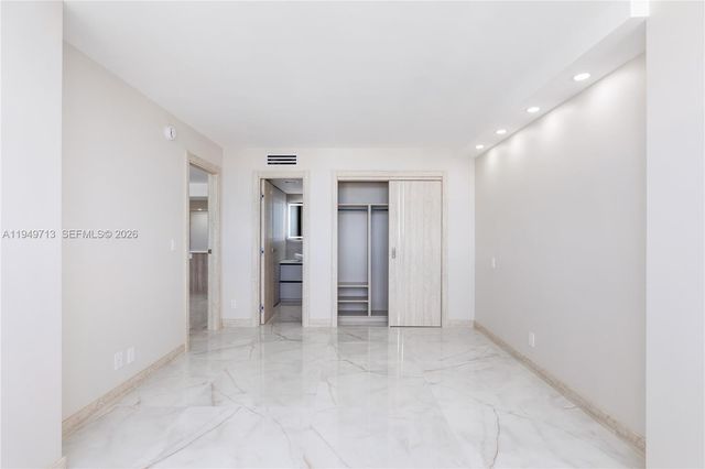 2401 S Ocean Drive PHA4, Hollywood, FL 33019