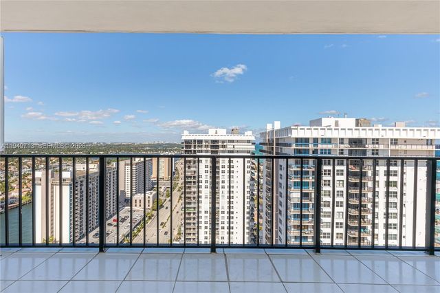 2401 S Ocean Drive PHA4, Hollywood, FL 33019