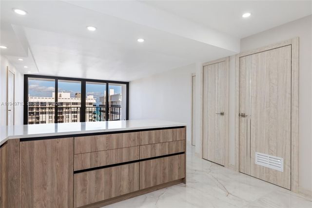 2401 S Ocean Drive PHA4, Hollywood, FL 33019