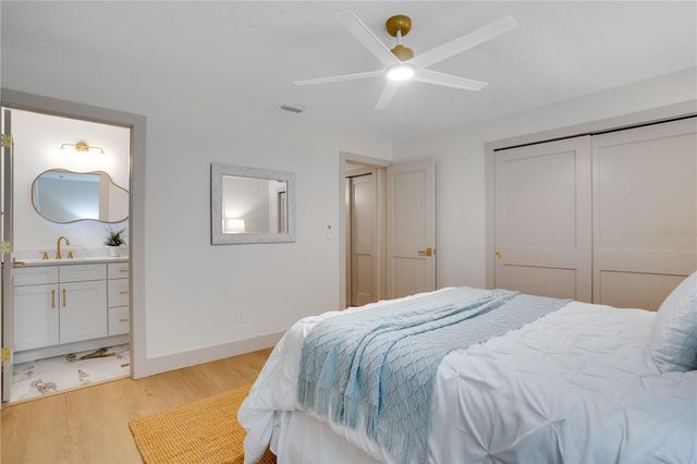 2239 68TH AVENUE N, St Petersburg, FL 33702