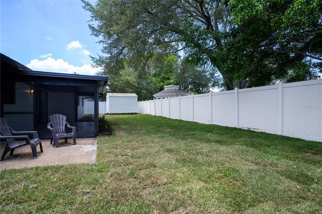 2239 68TH AVENUE N, St Petersburg, FL 33702