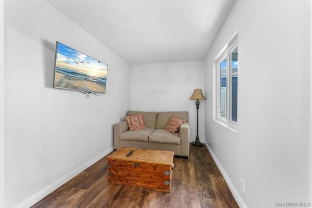 9401 Carlton Oaks Drive E, Santee, CA 92071