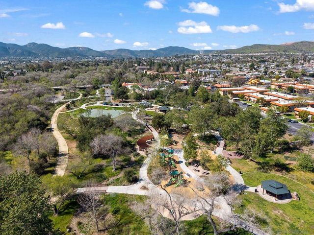 9401 Carlton Oaks Drive E, Santee, CA 92071