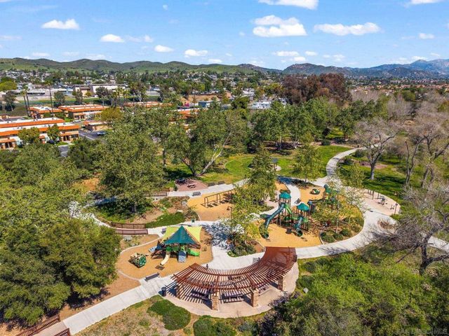 9401 Carlton Oaks Drive E, Santee, CA 92071