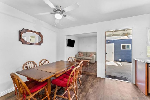 9401 Carlton Oaks Drive E, Santee, CA 92071