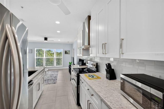 210 3RD STREET W 8305, Bradenton, FL 34205