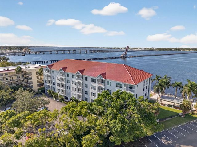 210 3RD STREET W 8305, Bradenton, FL 34205