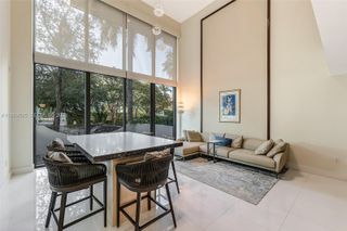 6000 Collins Ave 112, Miami Beach, FL 33140